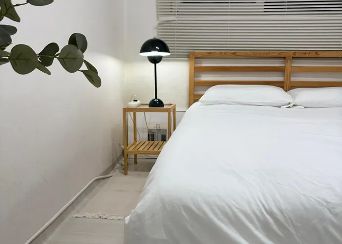 Private Quiet 2room In Nonhyun- Washer & Dryer Combo Included 아파트 서울특별시